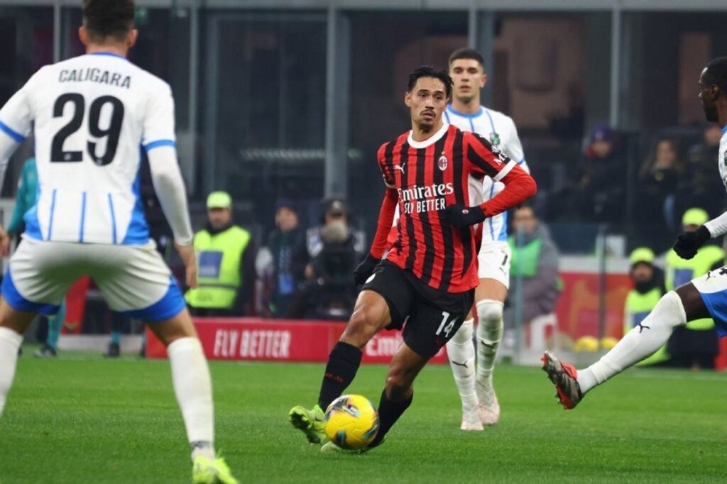 Soi kèo AC Milan vs Feyenoord